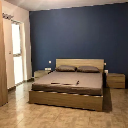 Onyx Maisonette *